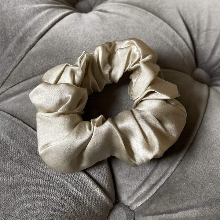 Medium silk scrunchie UK in Champagne