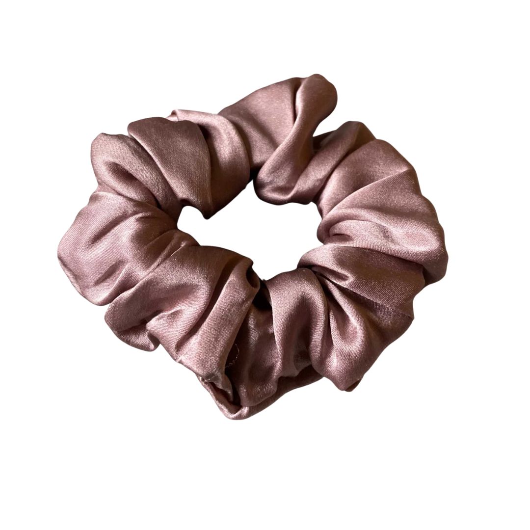 Dusty rose classic silk scrunchie in 100% mulberry silk