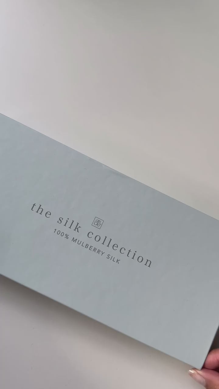 The Pure Silk Eye Mask